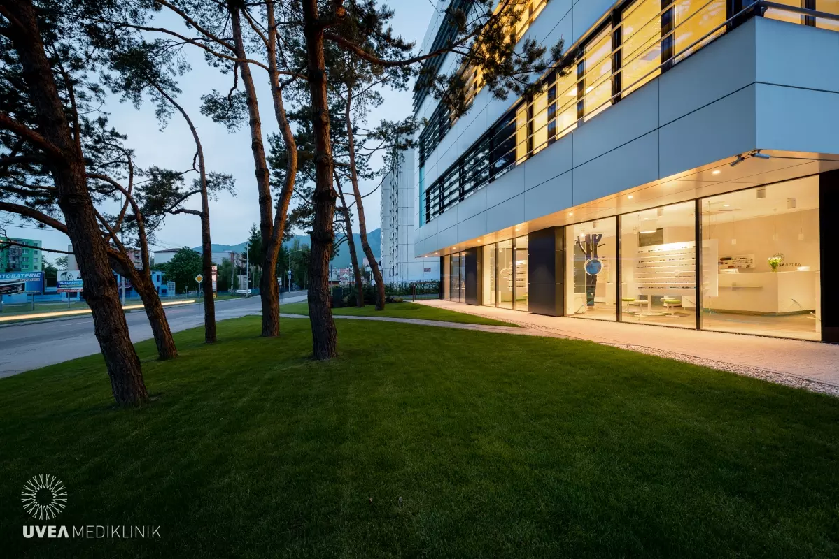 Exteriér - Exterier Uvea Mediklinik003