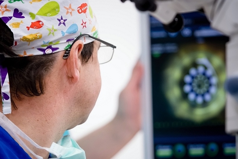 Operácia presbyopie femtosekundovým laserom