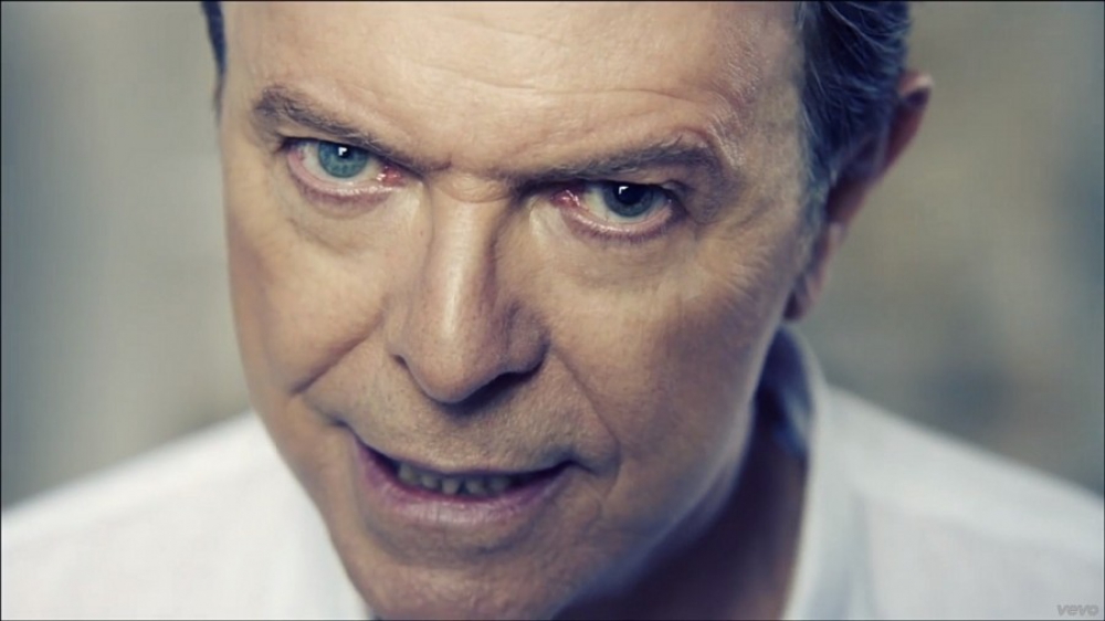 Magické dvojfarebné oči Davida Bowieho boli hádam prvá vec, ktorú si na ňom človek všimol.